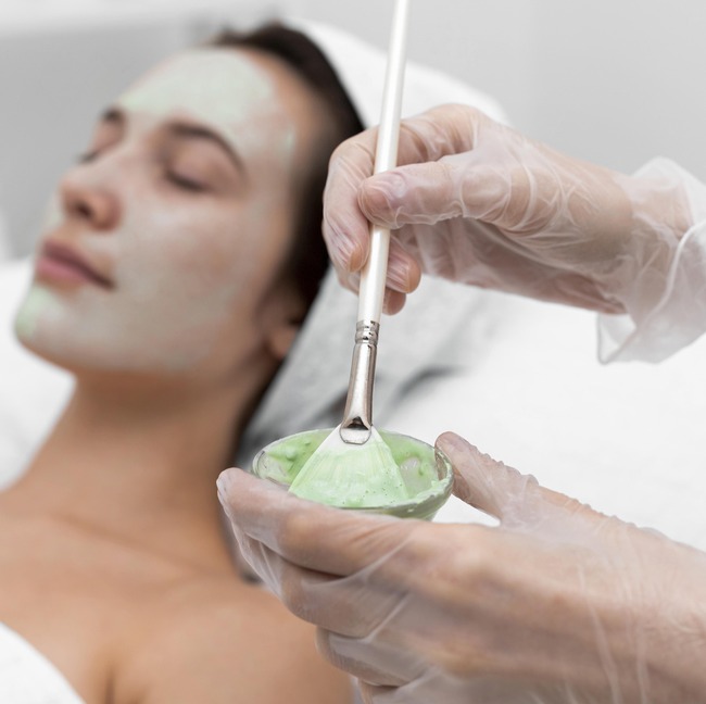 Peeling químico facial en Vitoria Renueva tu aspecto